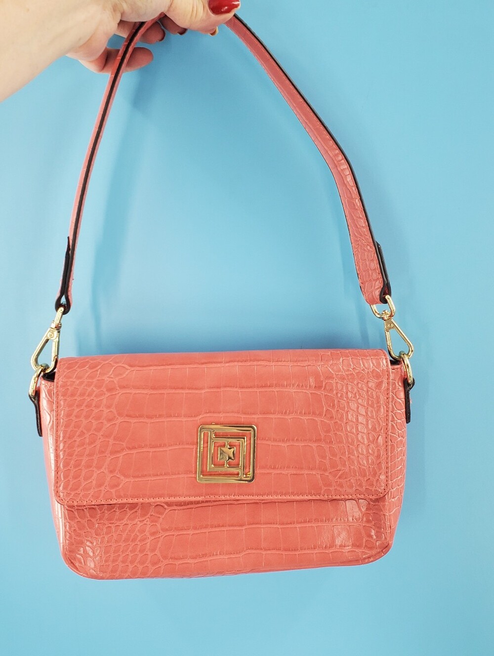 Liz Claiborne small coral faux croc shoulder bag